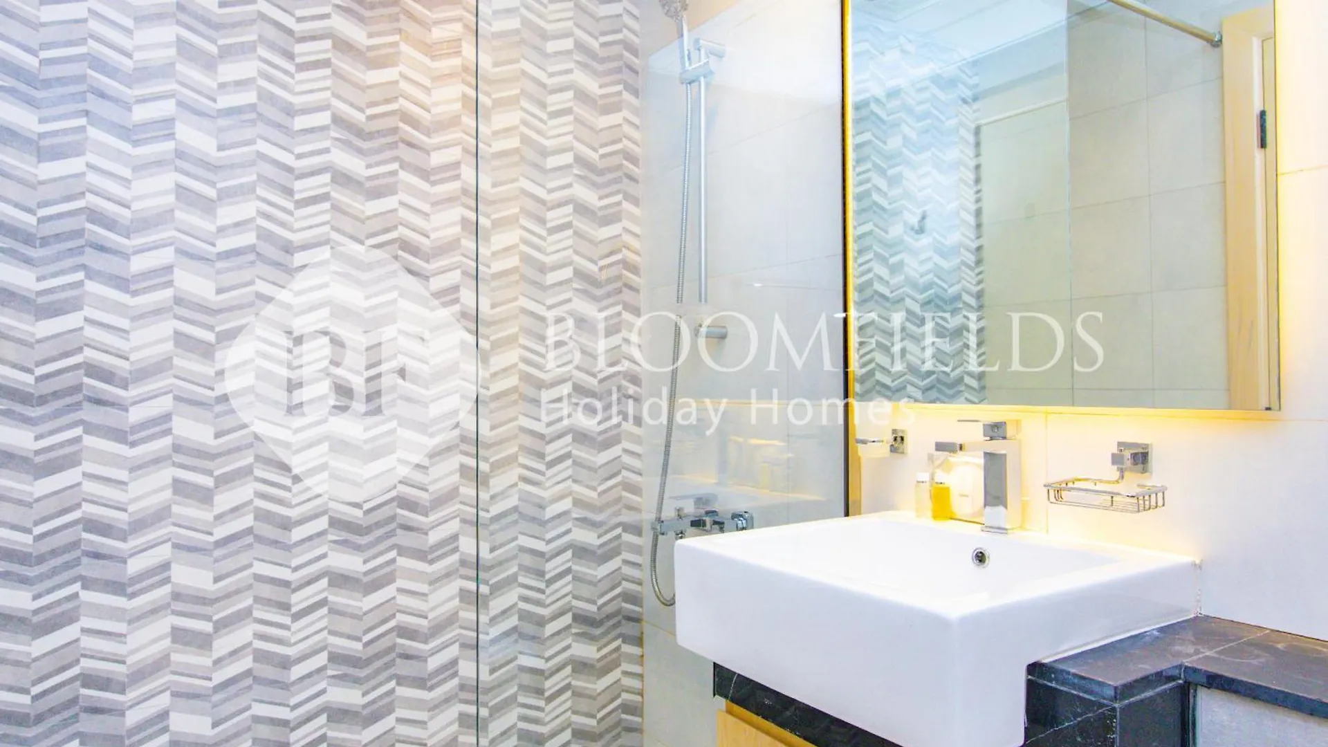 Bloomfields 1Br The Avenue Suite Bingahtti Dubai